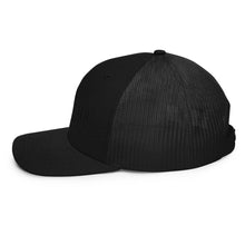 Load image into Gallery viewer, Trucker Cap Black &quot;TT&quot; Logo
